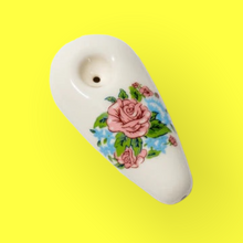 Load image into Gallery viewer, Porcelain Flower Pipes
